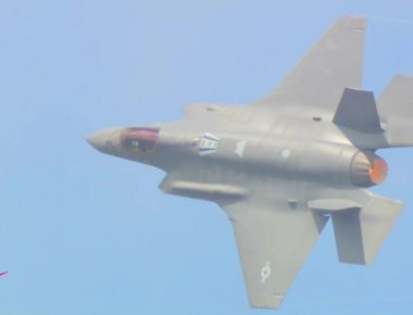 Η αεροπορική επίδειξη του F-35Α της Lockheed Martin στο «Air Show» του Παρισιού (βίντεο)